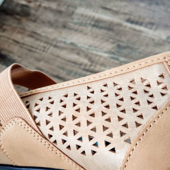 Trotters Josie Mary Janes Tan SZ 11M excellent! - Picture 7 of 9